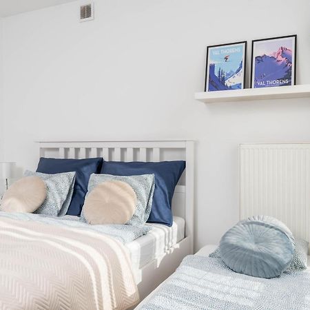 Jonagold Apartment Metro Raclawicka Варшава Экстерьер фото